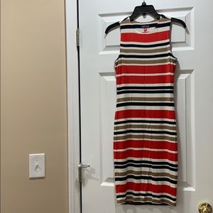 Vince Camuto body con dress